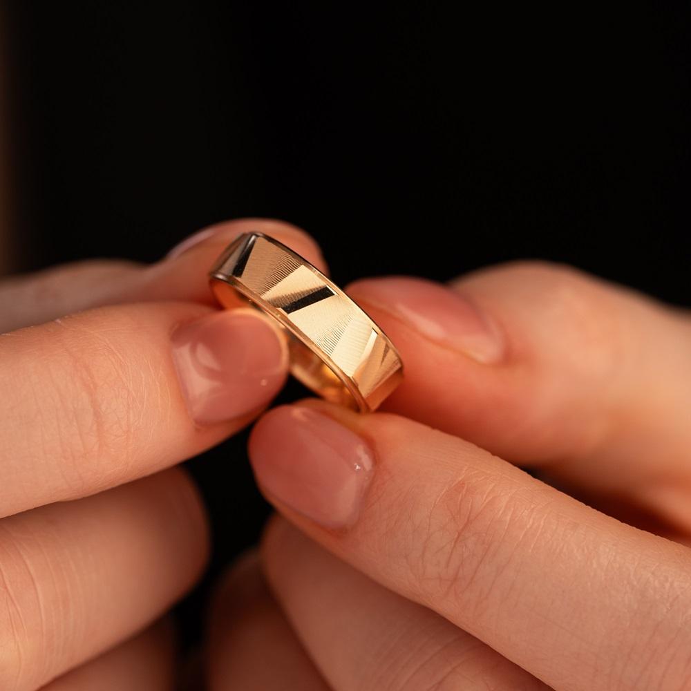 Обручальное кольцо из красного золота 500-000-068