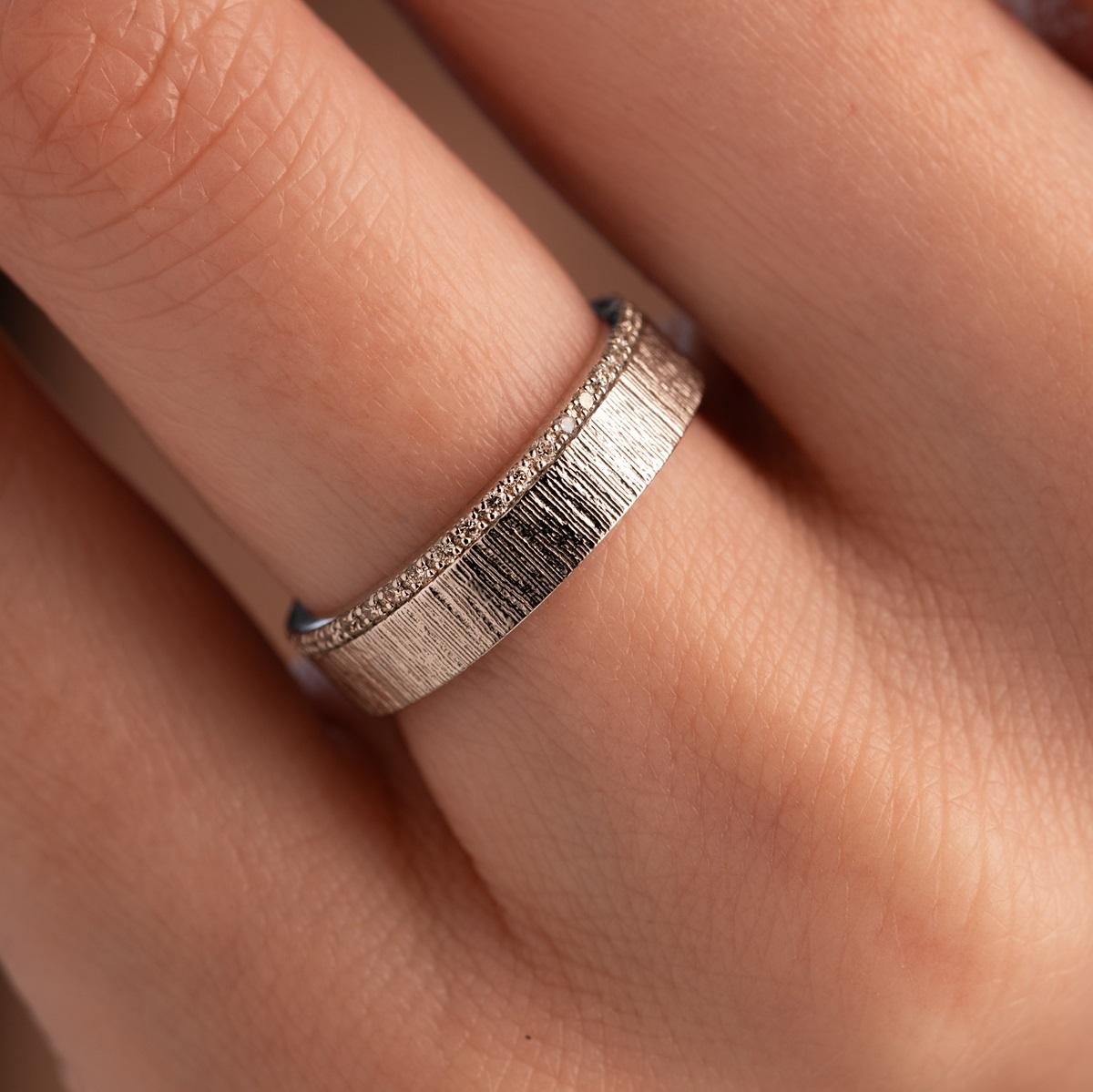 Обручальное кольцо с бриллиантами 921840Б