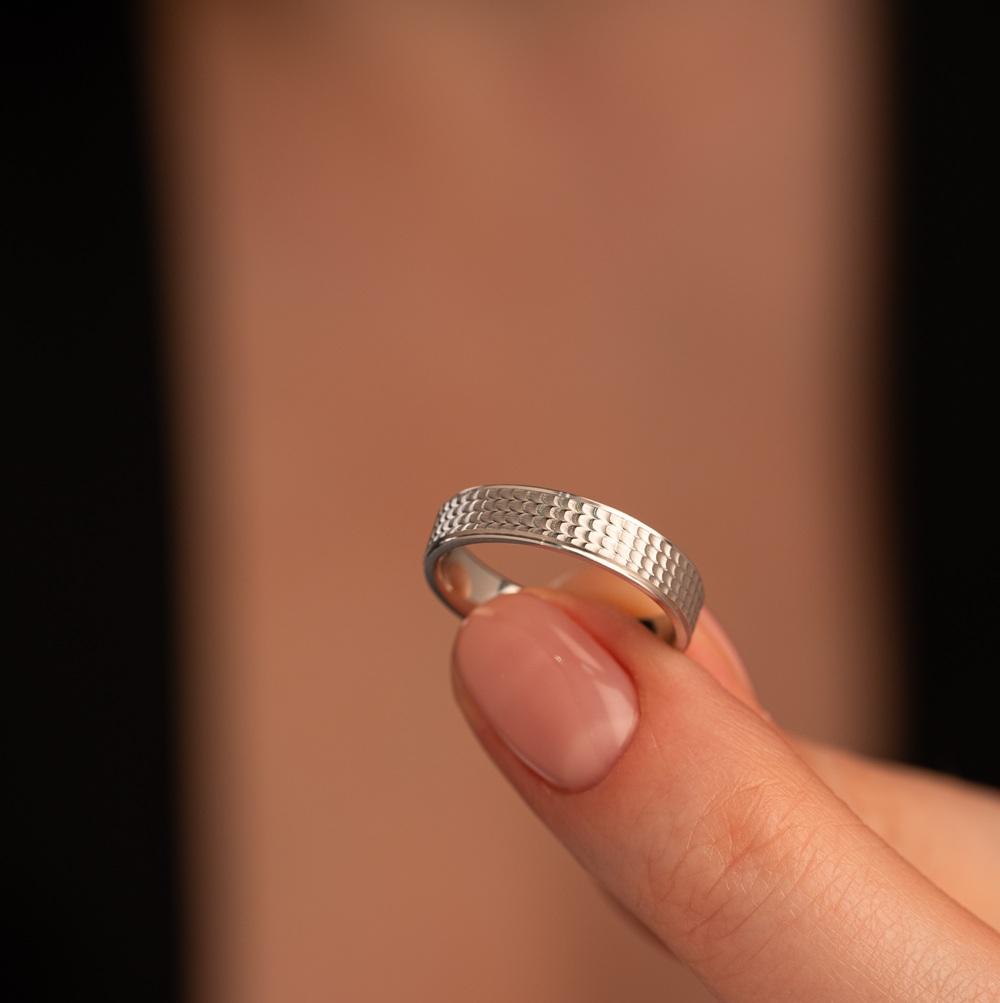 Обручальное кольцо из белого золота 510-000-1012