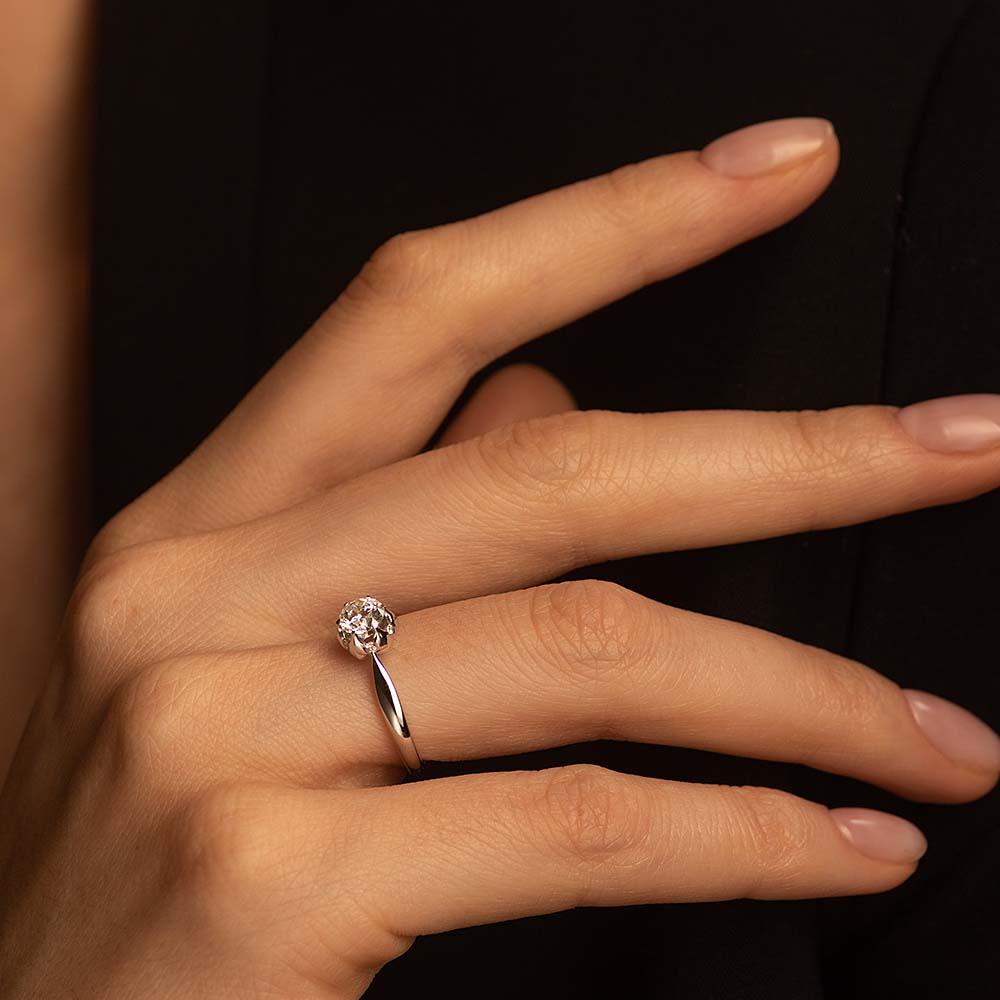 Кольцо помолвочное из белого золота 921621Б