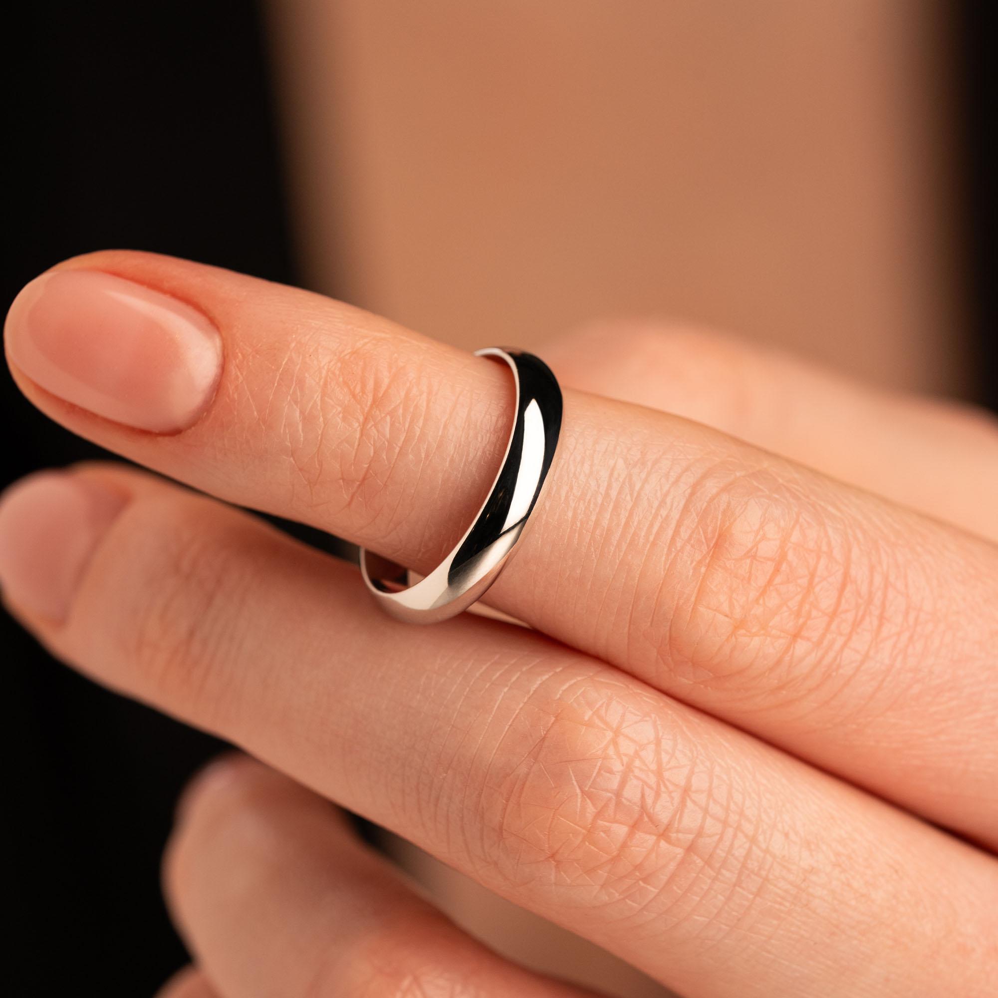 Обручальное кольцо из белого золота 110-000-540