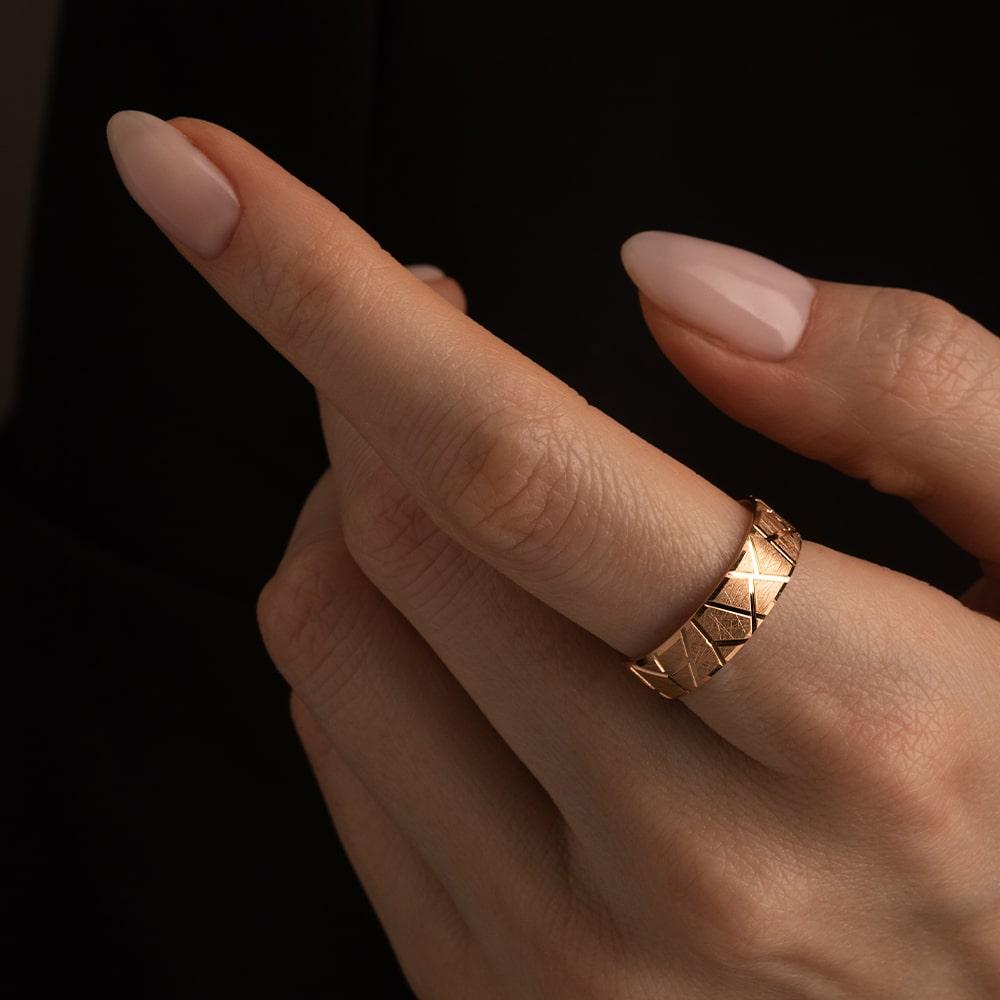 Кольцо из красного золота 585 пробы 500-000-179