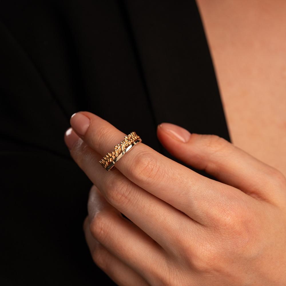 Дизайнерское обручальное кольцо из красного и белого золота 911994