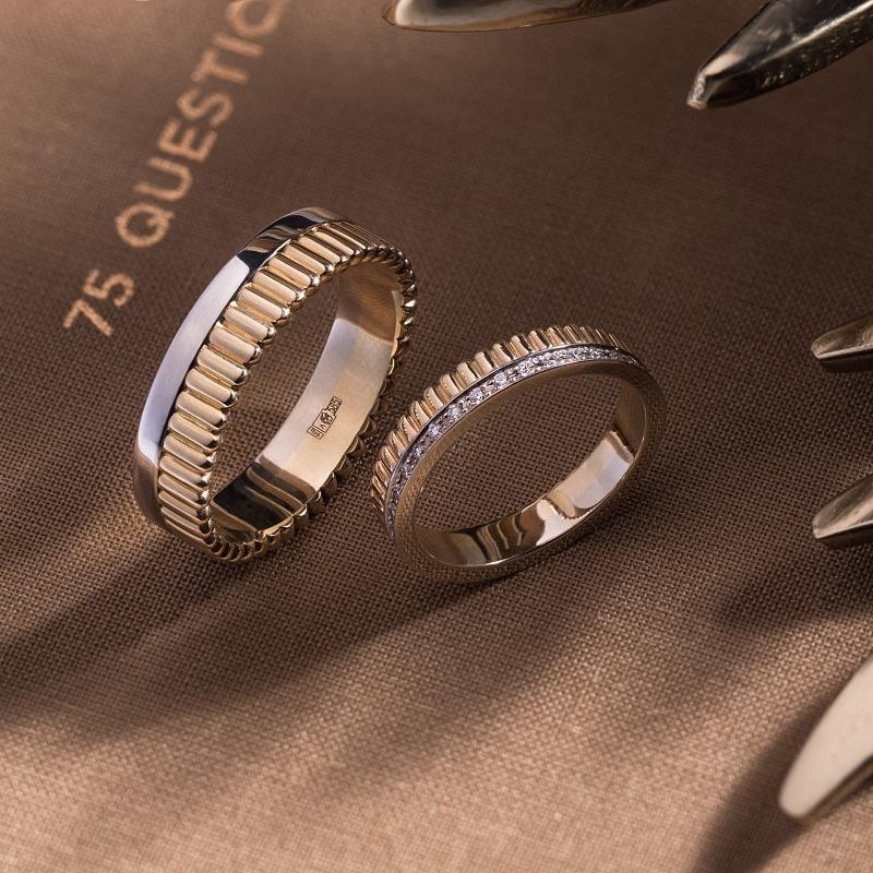 Кольцо из золота без вставок 931479