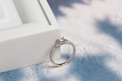 помолвочное кольцо