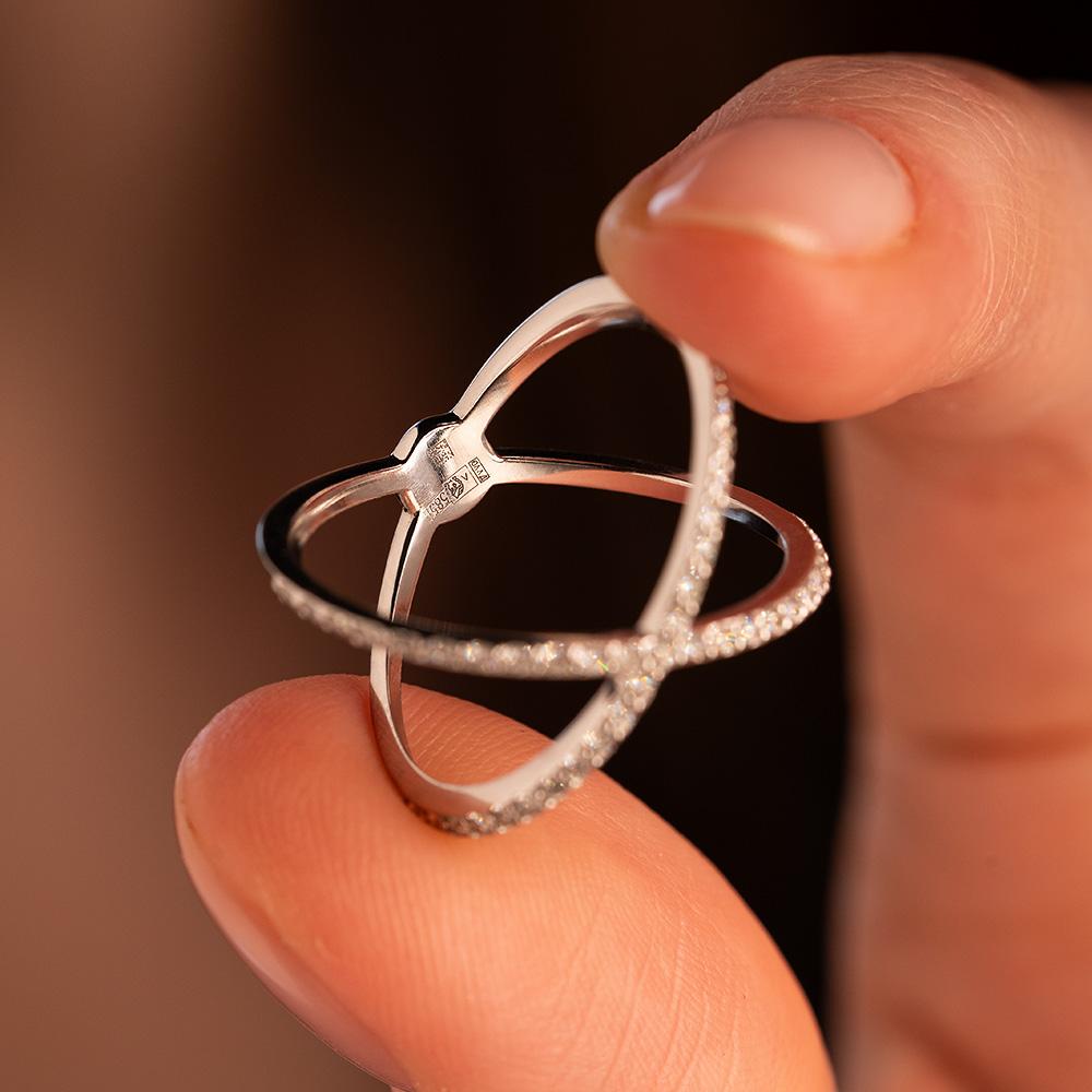 Кольцо из белого золота с бриллиантами 921897Б