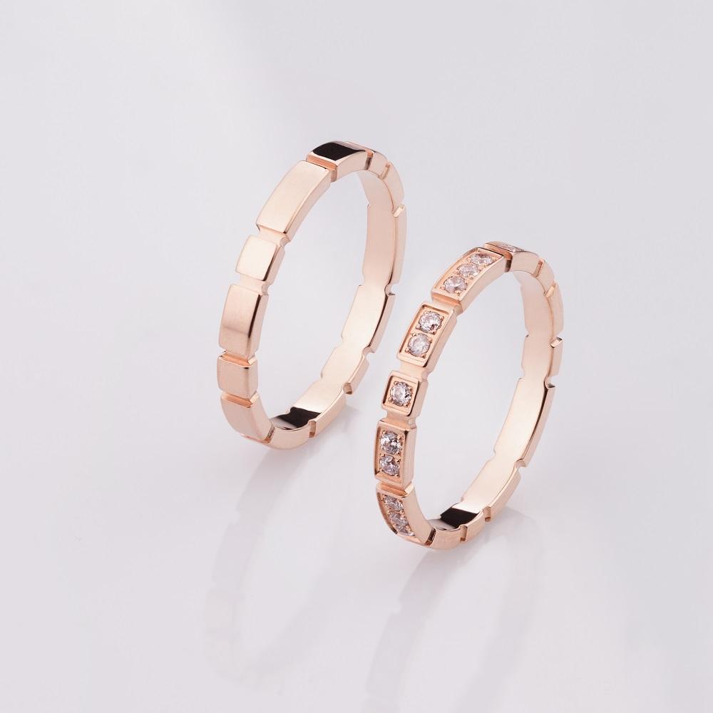 Обручальное кольцо с бриллиантами 702-250-224