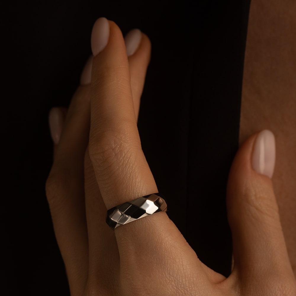 Обручальное кольцо из белого золота 921669