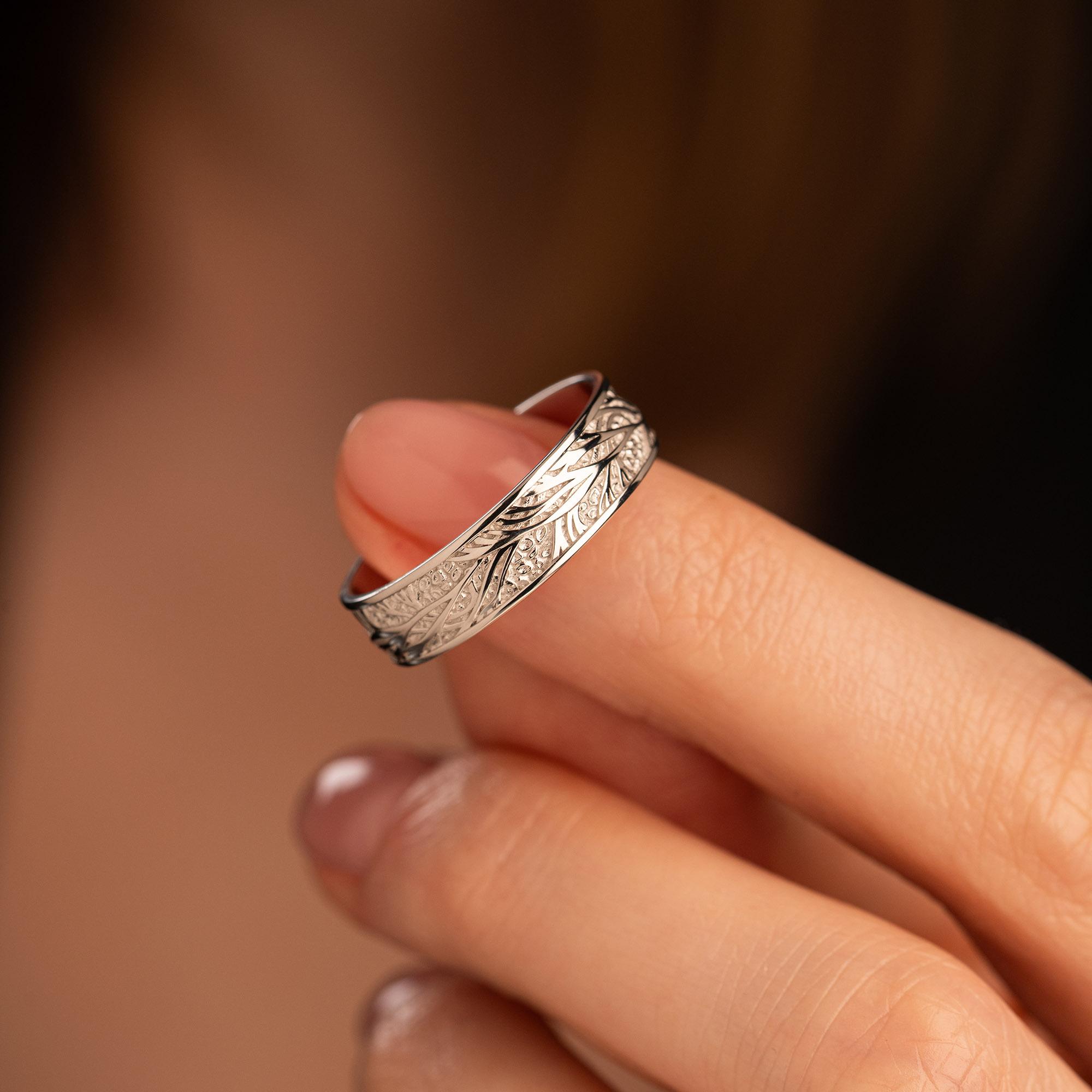 Кольцо из белого золота 921936