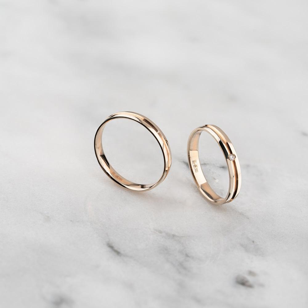 Обручальное кольцо с бриллиантом 482-010-336