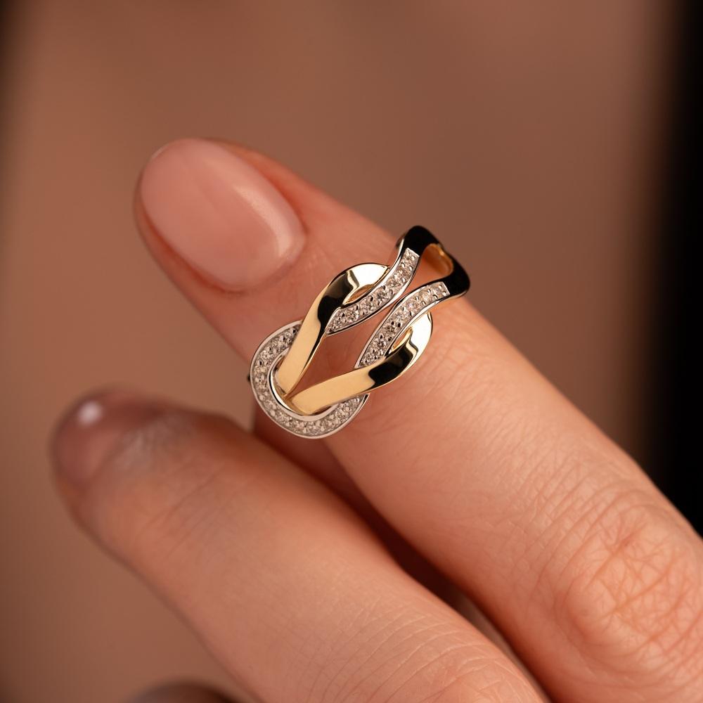 Дизайнерское кольцо из золота с бриллиантами 931968Б