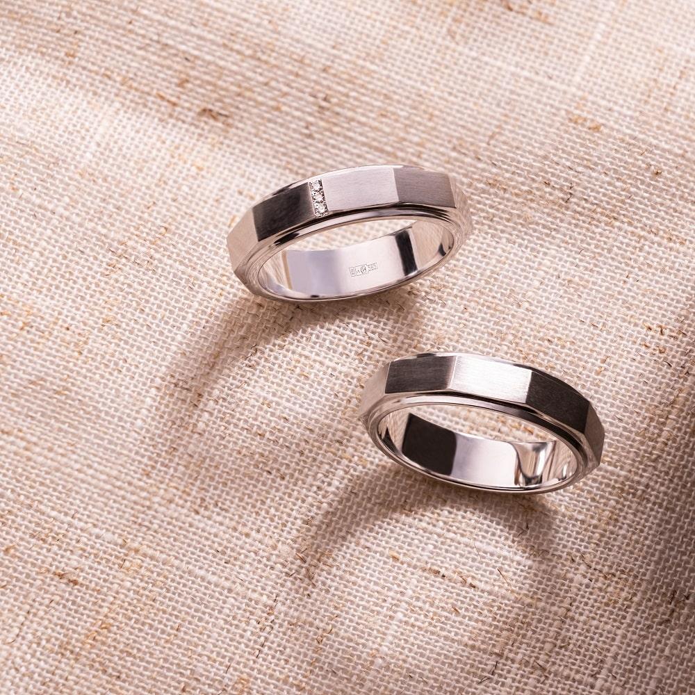 Кольцо из золота без вставок 921588