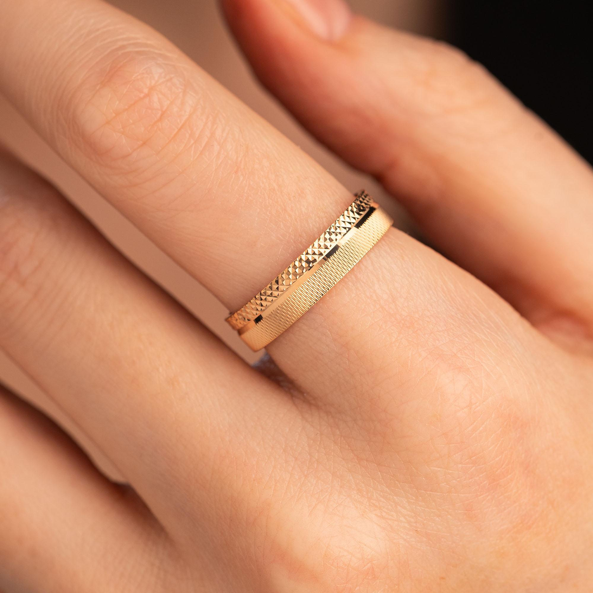 Обручальное кольцо из красного золота  500-000-1022