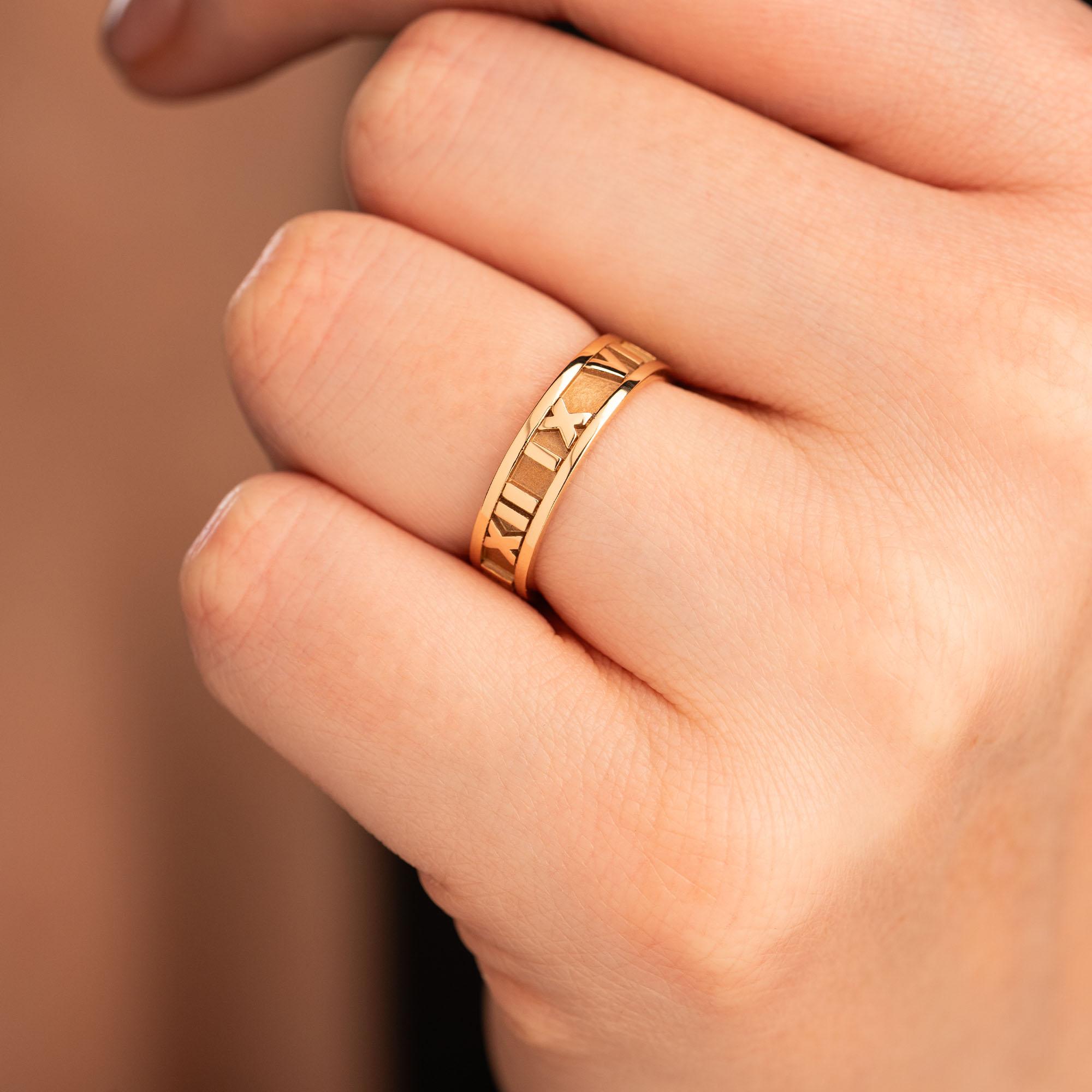 Кольцо из золота без вставок 911500