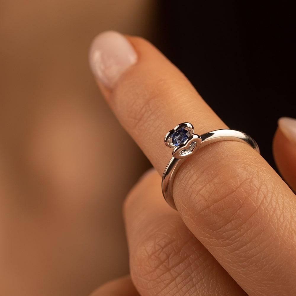 Помолвочное кольцо с сапфиром 921597С