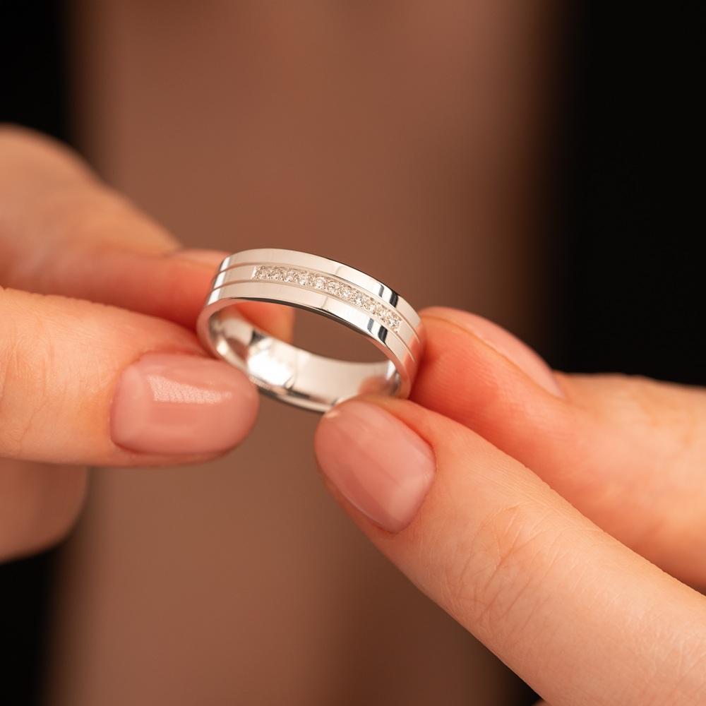 Кольцо из белого золота с бриллиантами 212-110-994