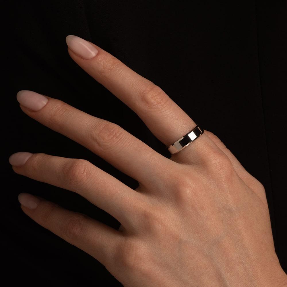 Обручальное кольцо из серебра 010-000-554