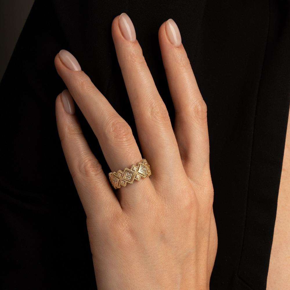 Кольцо из желтого золота 585 пробы с бриллиантами 931826Б