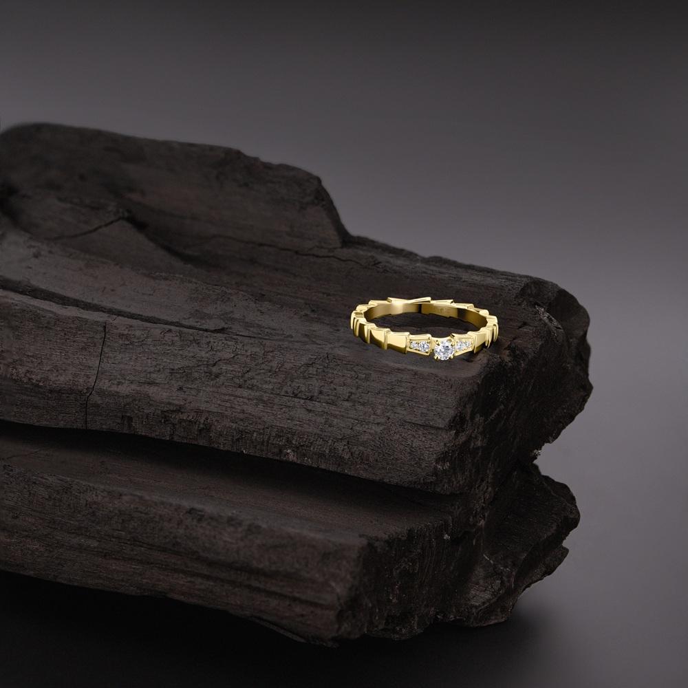 Кольцо из желтого золота с бриллиантами 931507-3Б