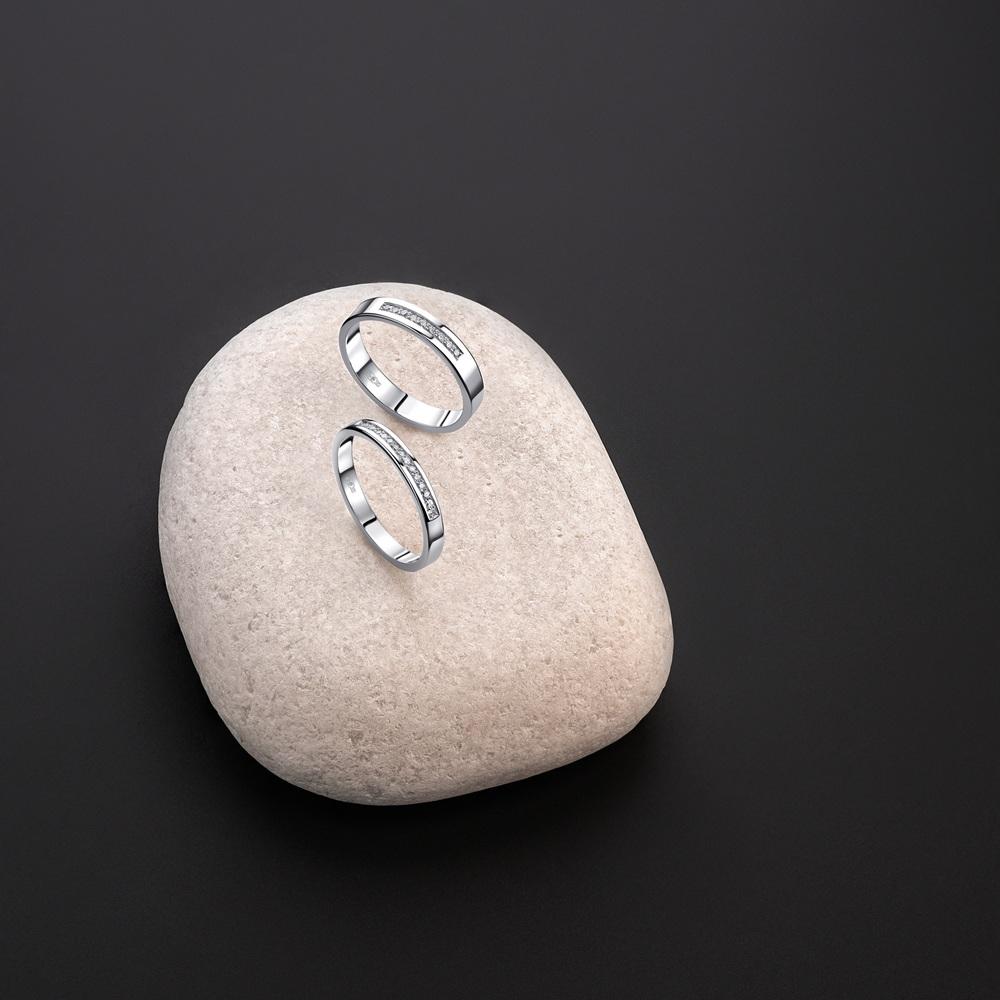 Обручальное кольцо с бриллиантами 212-150-306