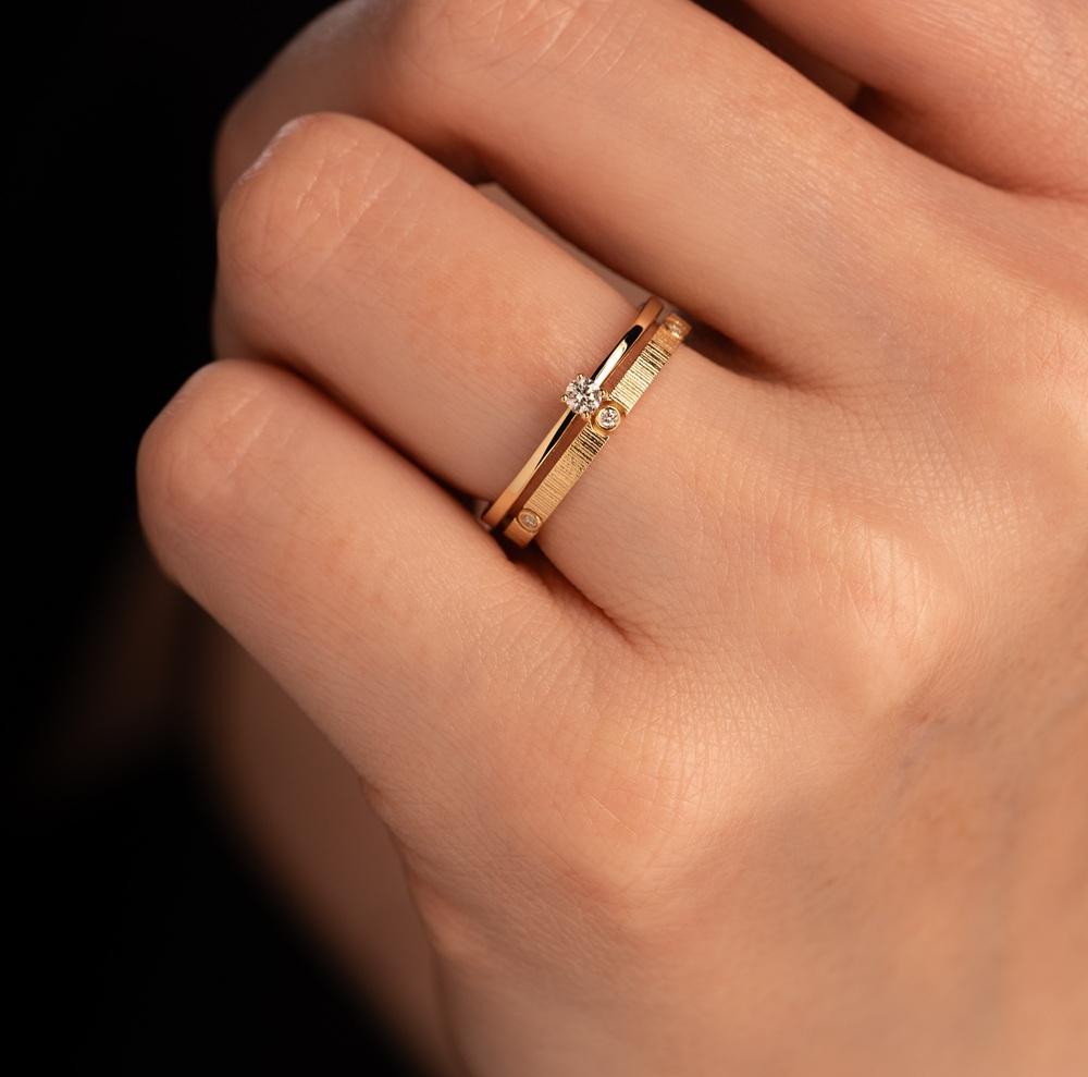 Обручальное кольцо с бриллиантами 9311008Б