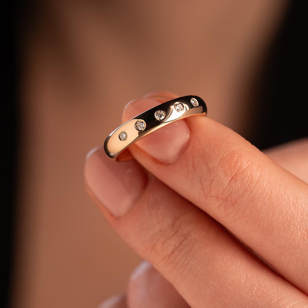 Обручальное кольцо с бриллиантом 102-050-540