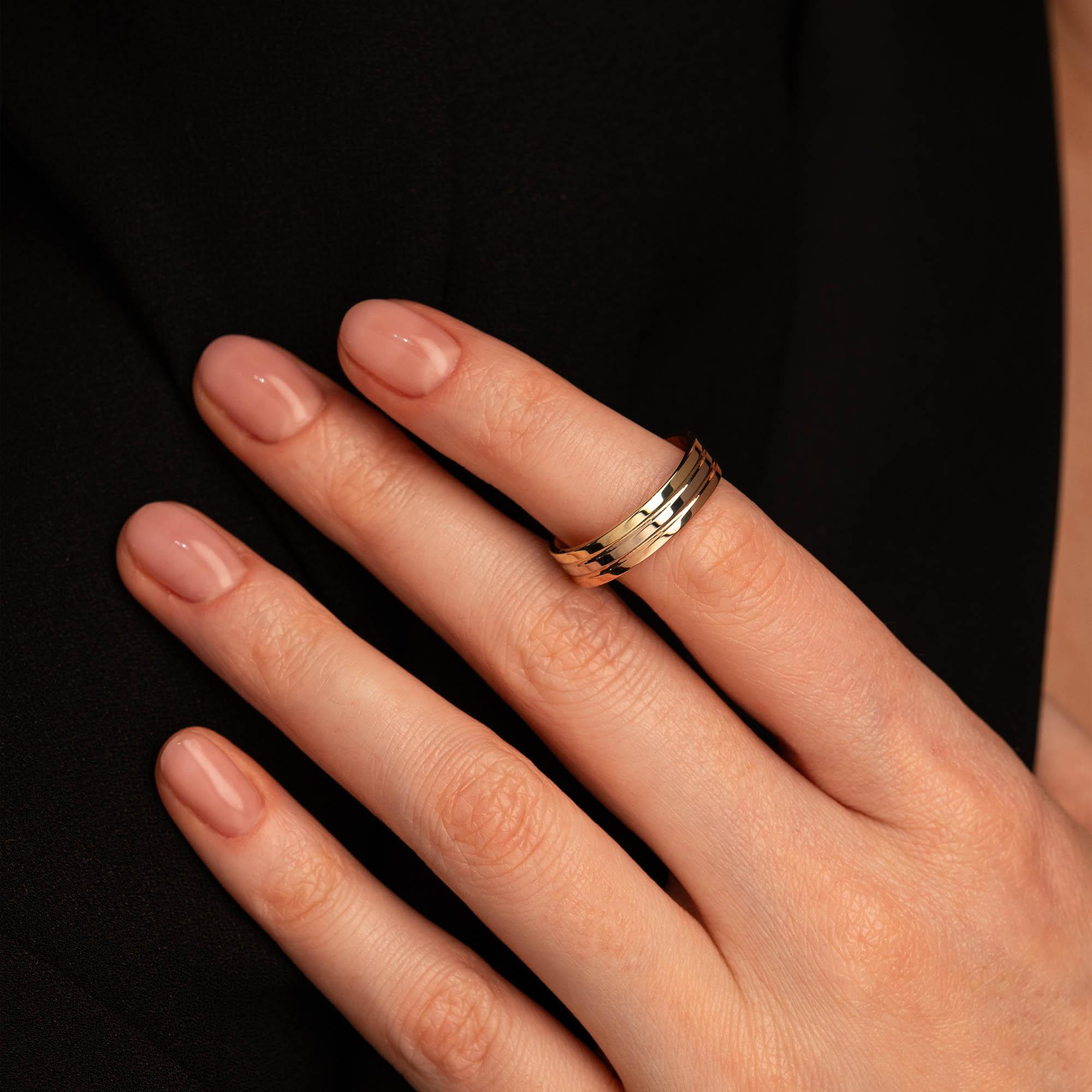 Обручальное кольцо из золота (синтеринг) 490-000-982