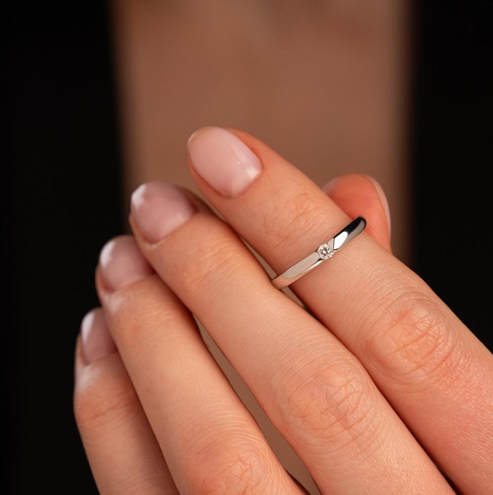 Кольцо из золота с бриллиантом 921280Б