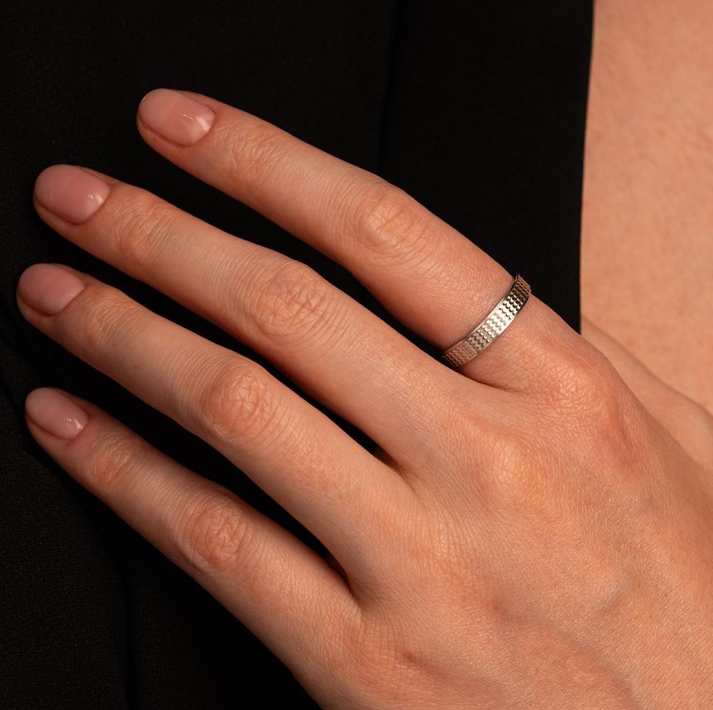 Обручальное кольцо из белого золота 510-000-1012