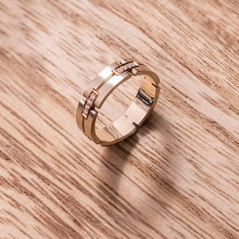 Кольцо из золота с бриллиантами 911596Б