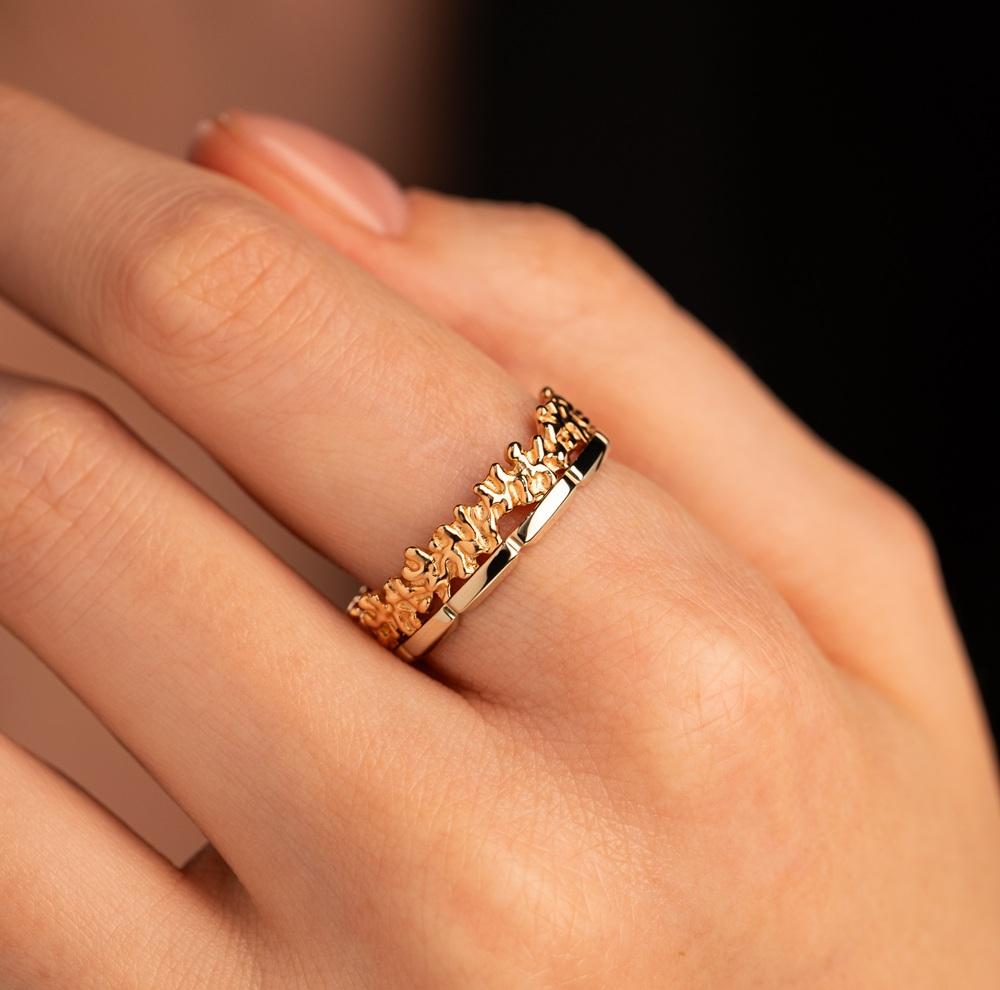 Дизайнерское обручальное кольцо из красного и белого золота 911994