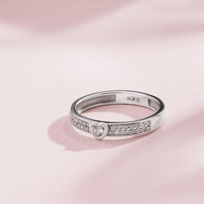 Кольцо из золота с бриллиантами 921350Б