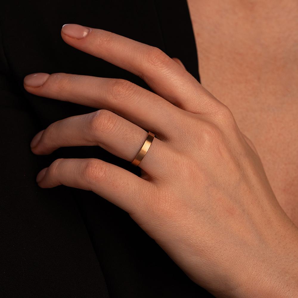 Обручальное кольцо из красного золота 200-000-355