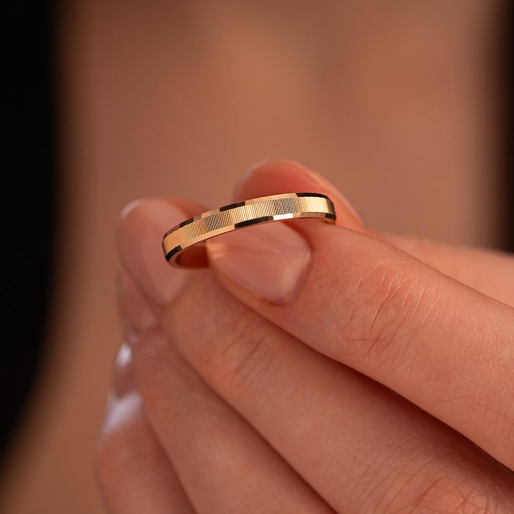 Обручальное кольцо из красного золота 200-000-555