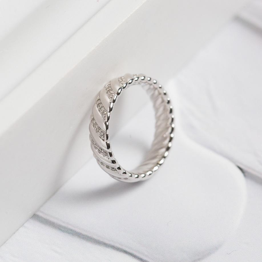 Кольцо из золота с бриллиантами 921425Б