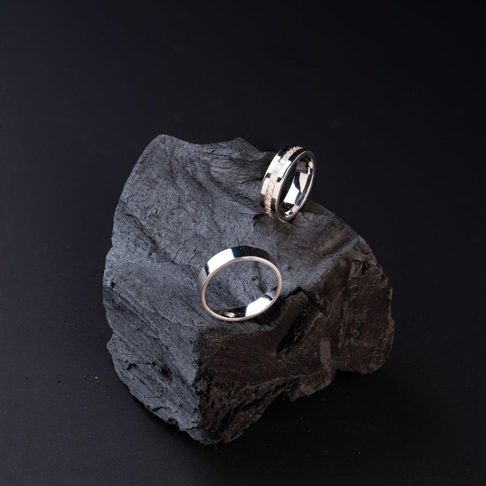 Обручальное кольцо из белого золота 210-000-327