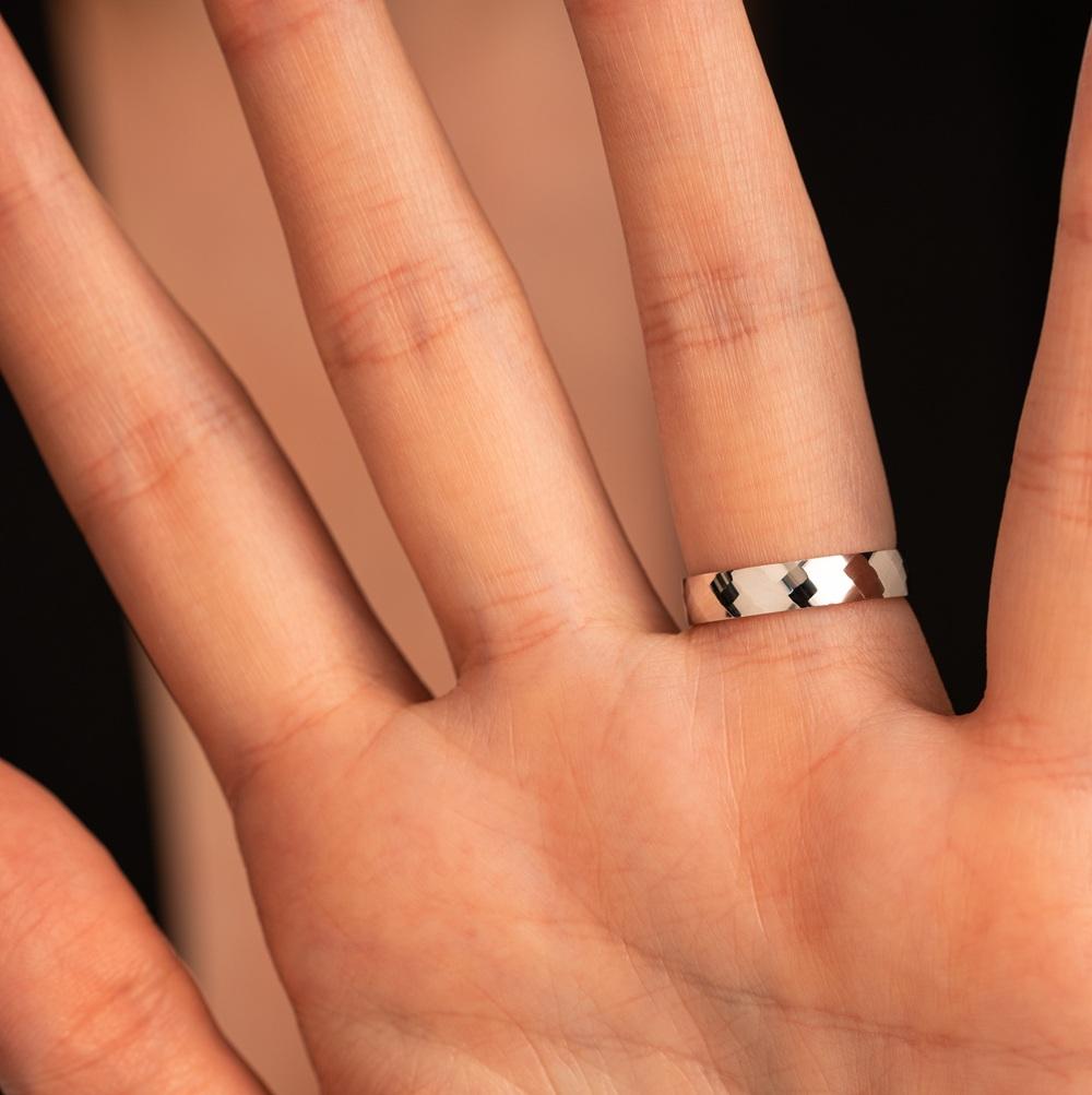 Обручальное кольцо из белого золота 510-000-1011