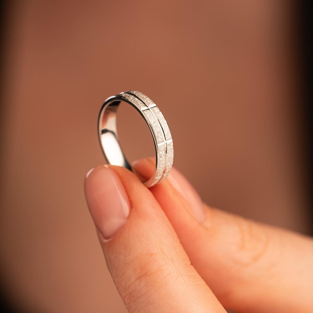 Обручальное кольцо из белого золота 210-000-932