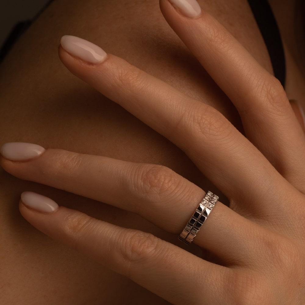 Кольцо из золота с бриллиантами 921456Б