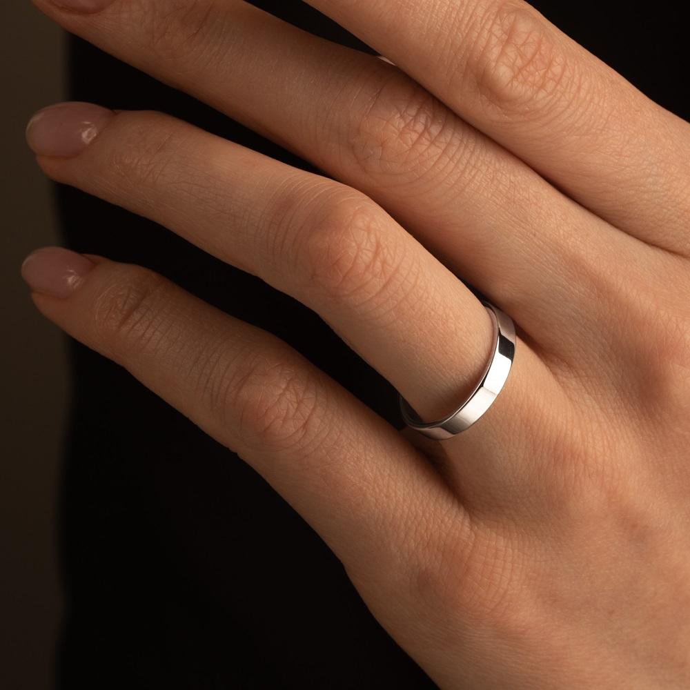 Обручальное кольцо из серебра 010-000-308