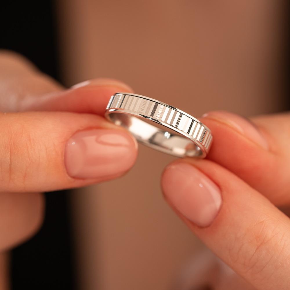 Обручальное кольцо из белого золота 510-000-1013