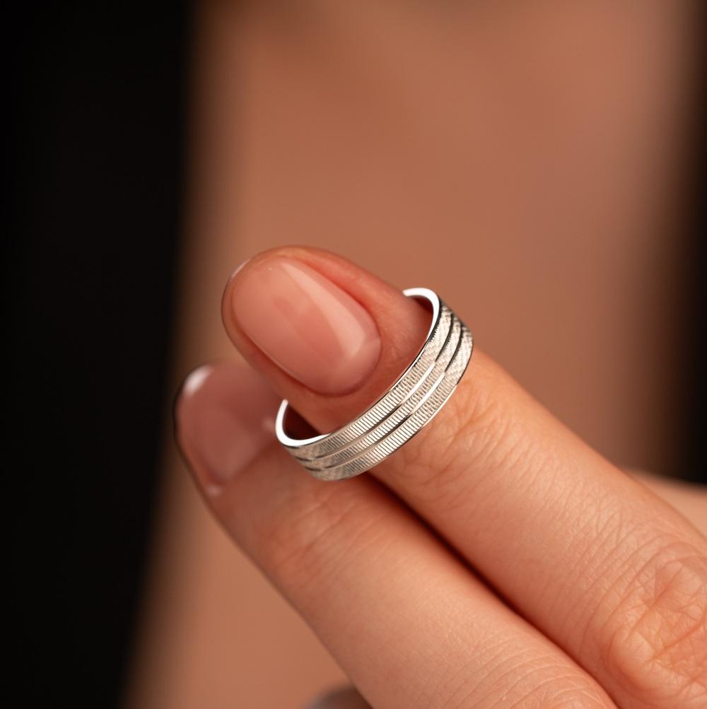 Обручальное кольцо из белого золота 510-000-1019