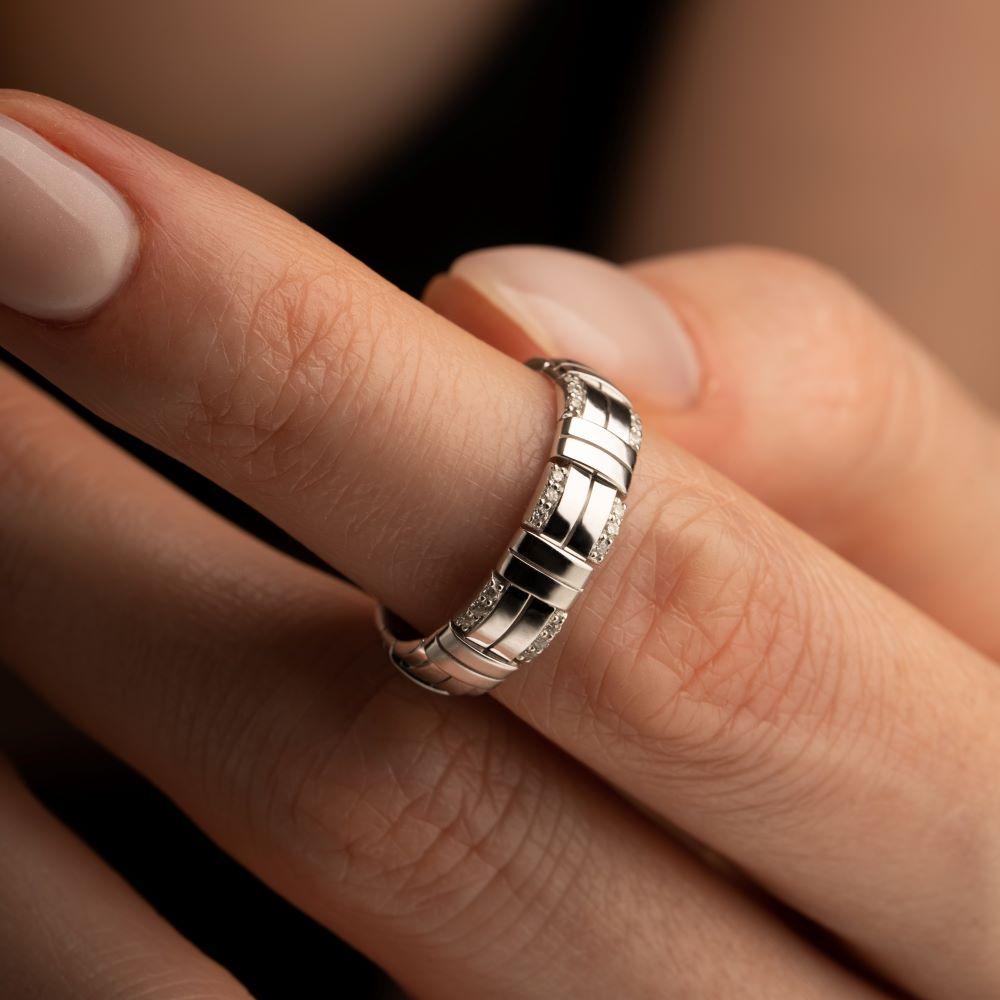 Кольцо из белого золота 585 пробы с бриллиантами 921824Б