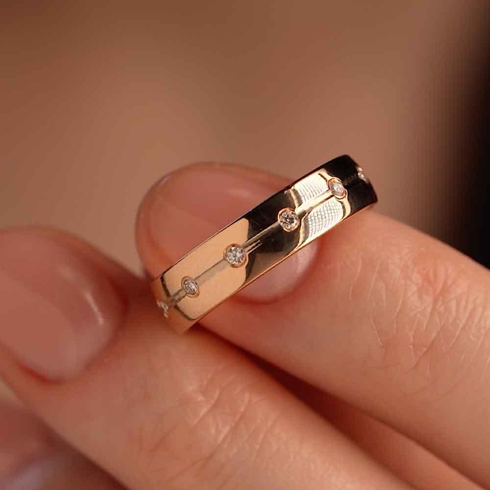 Обручальное кольцо с бриллиантами 452-120-879