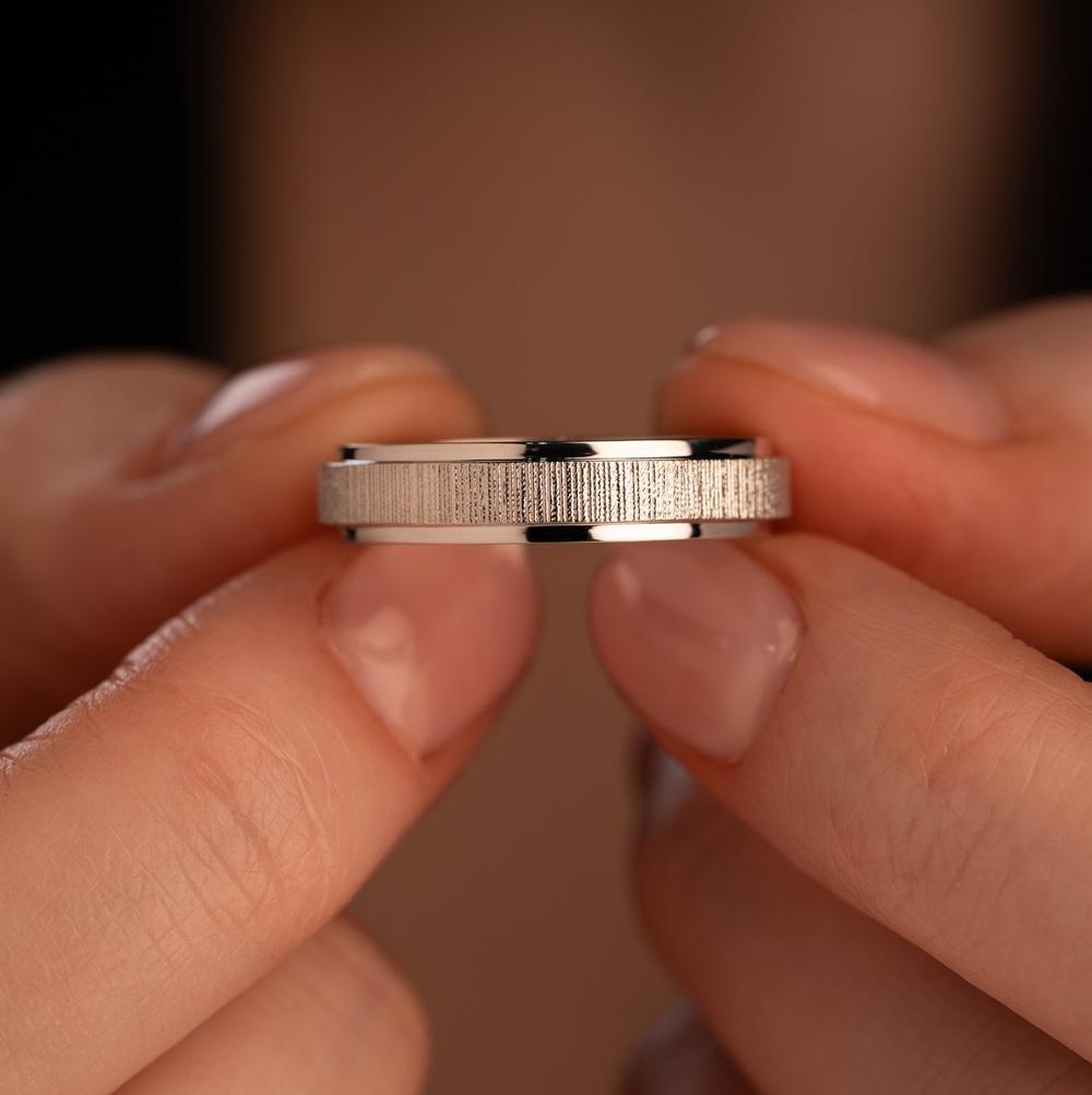 Обручальное кольцо 921993