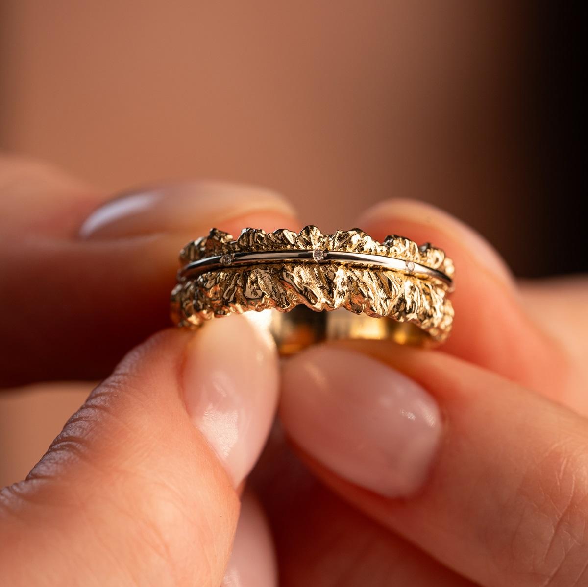 Кольцо золотое с бриллиантами 931920Б