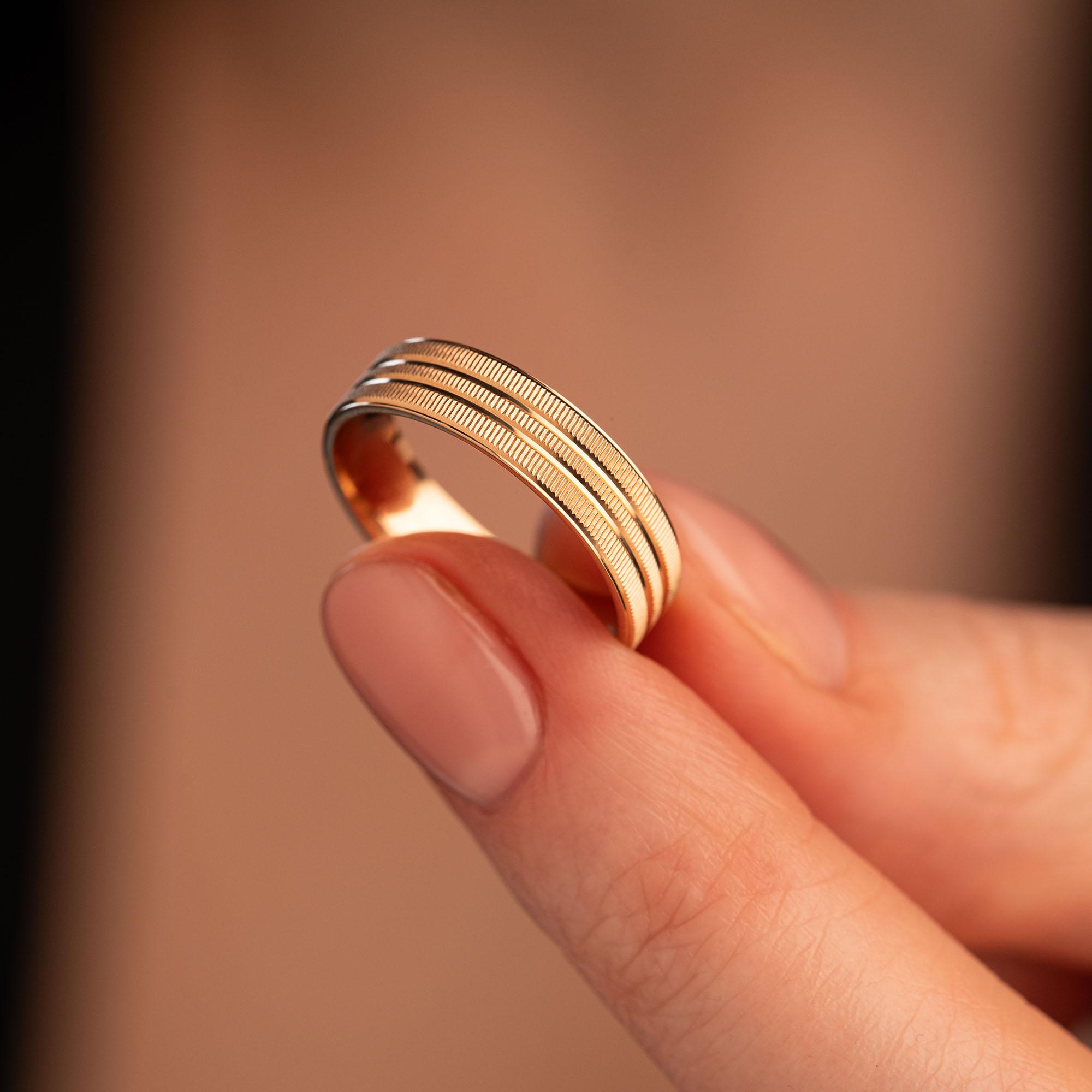 Обручальное кольцо из красного золота 500-000-1019