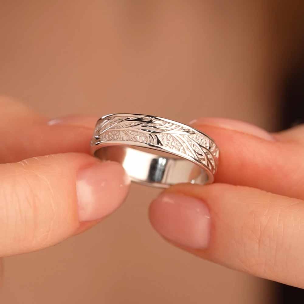 Кольцо из белого золота 921936