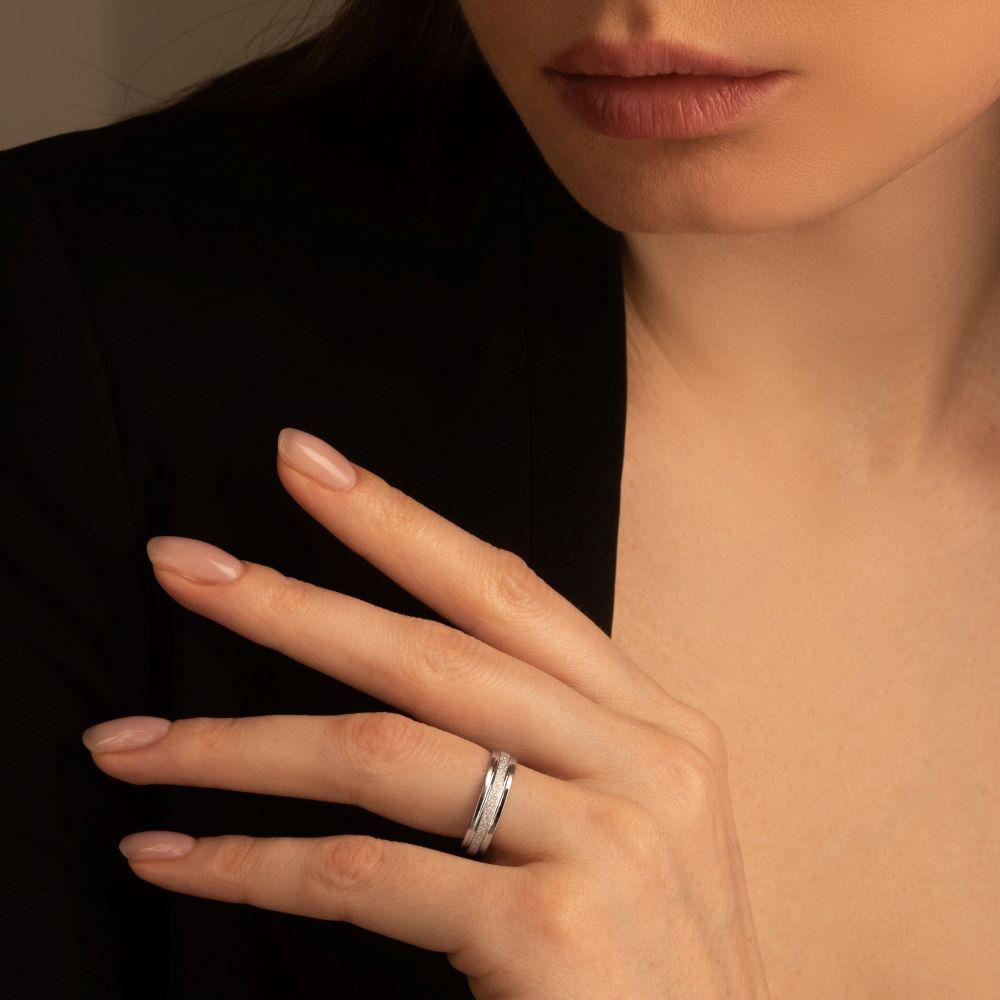 Обручальное кольцо из белого золота 210-000-718