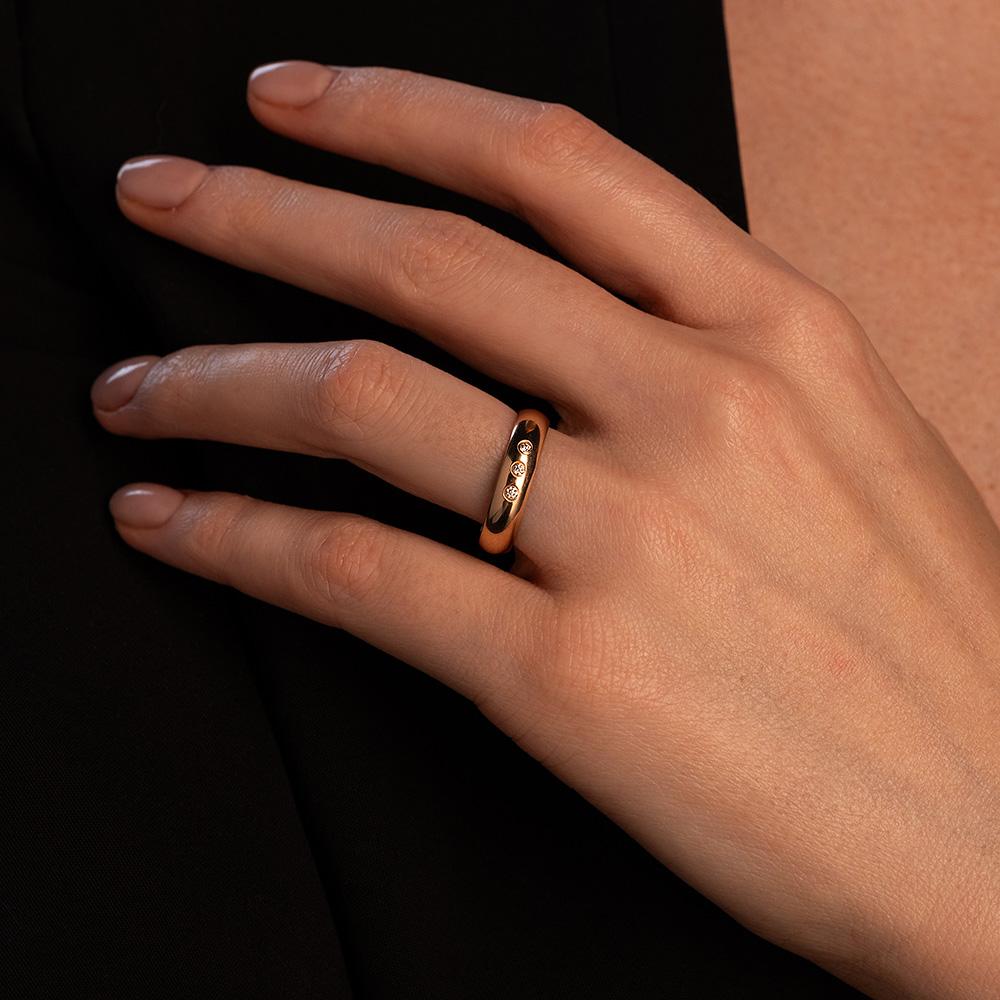 Обручальное кольцо с бриллиантами102-030-550